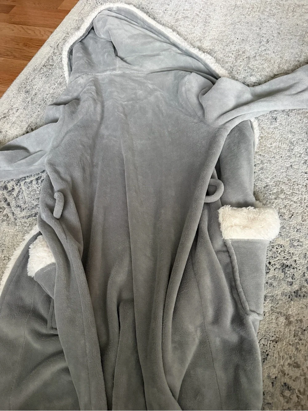 Pottery Barn Teen Hooded Gray Robe with Cream Sherpa Trim
